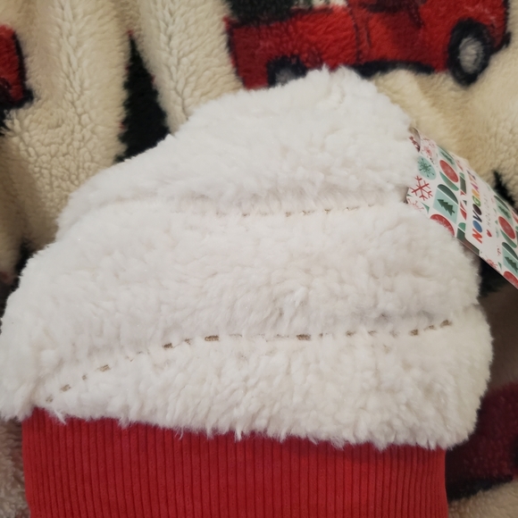 Peppermint Mocha Throw Pillow-NWT - Picture 3 of 3